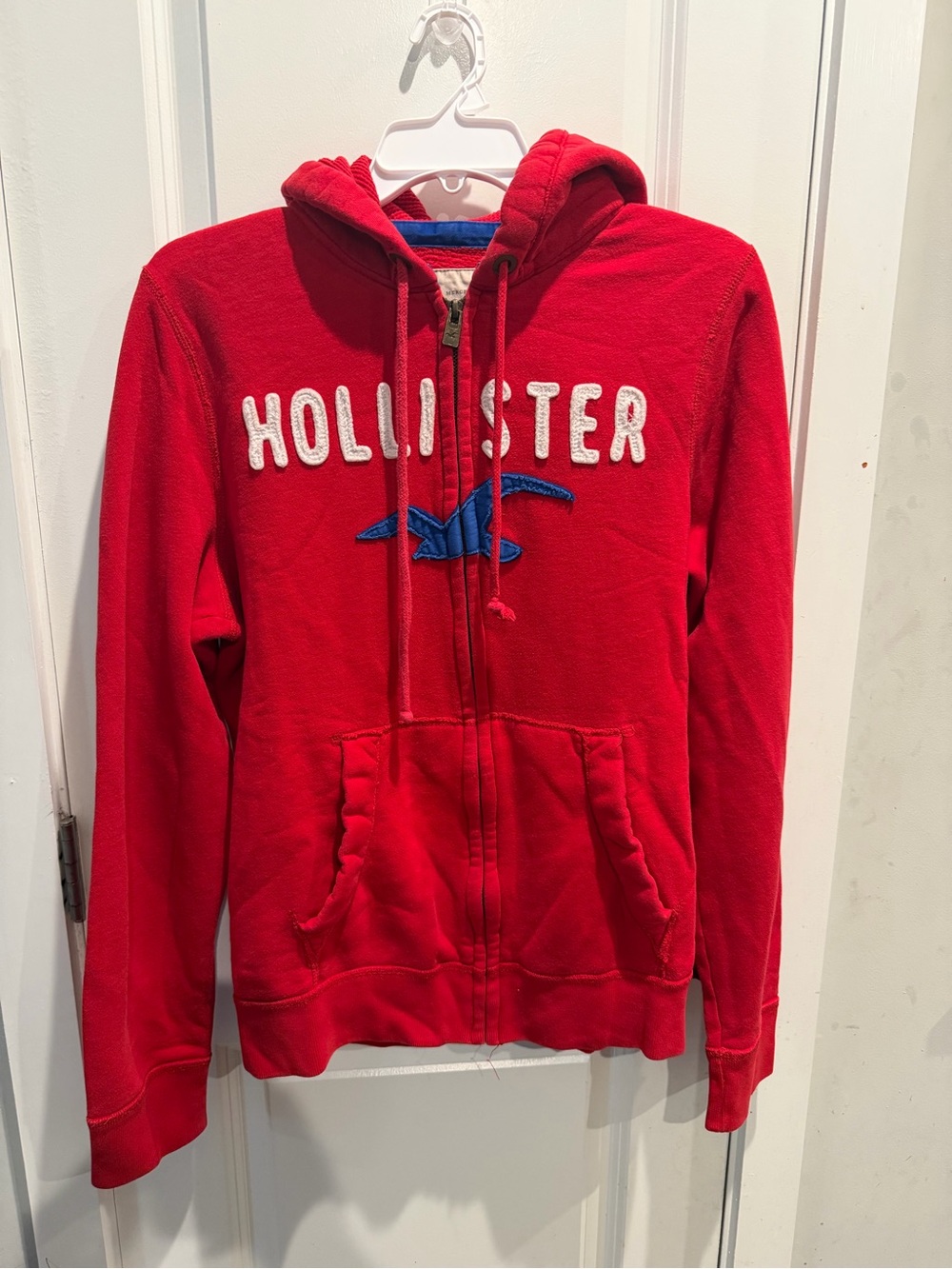 Y2K Hollister Red Zip-Up‎ Hoodie with Blue Logo -Size L